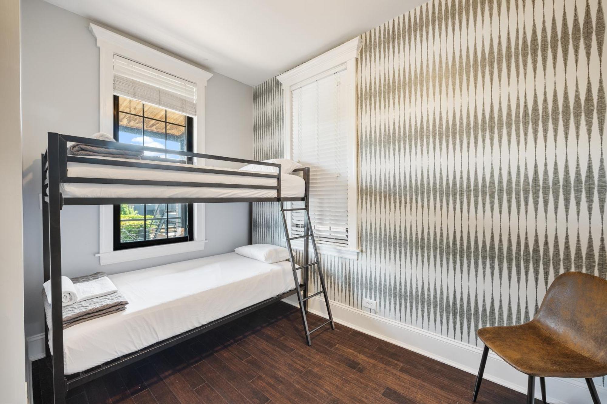 Wrigleyville Suites Chicago Extérieur photo