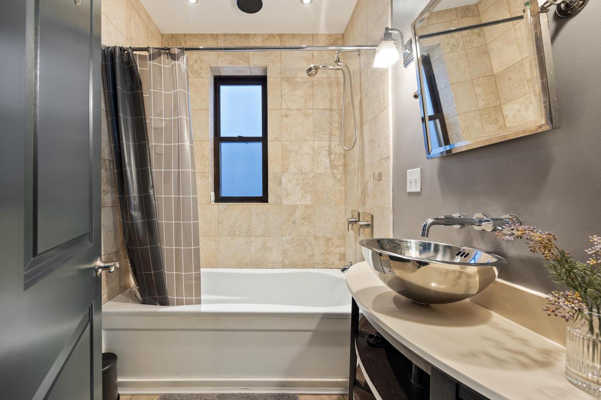 Wrigleyville Suites Chicago Extérieur photo