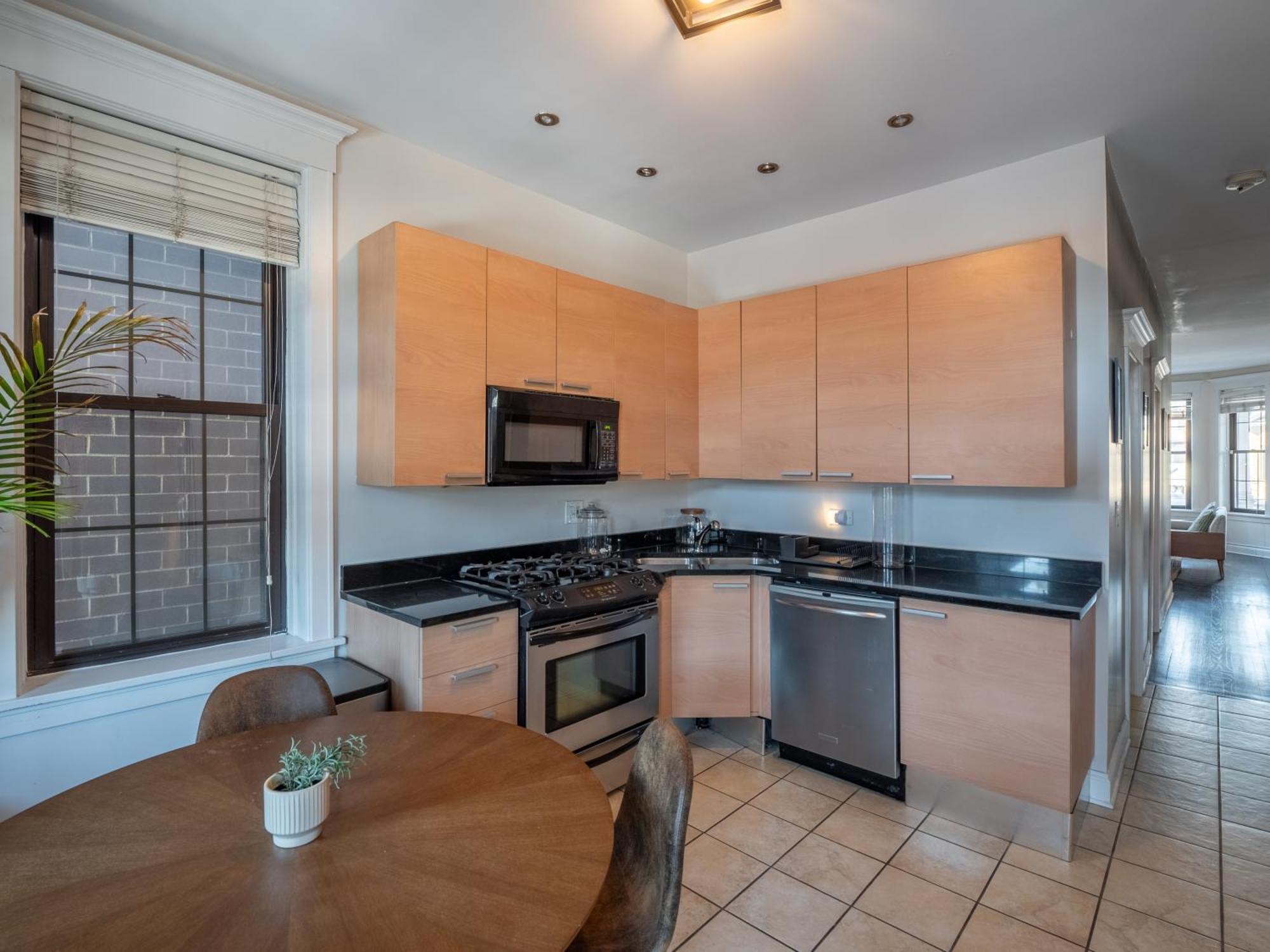 Wrigleyville Suites Chicago Extérieur photo