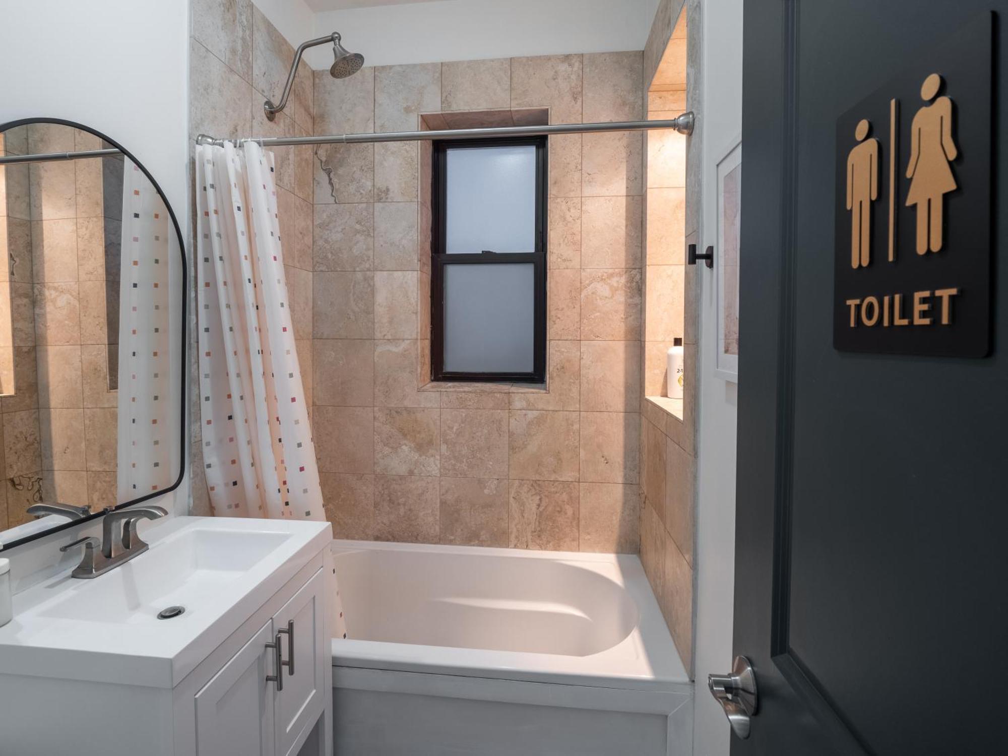 Wrigleyville Suites Chicago Extérieur photo